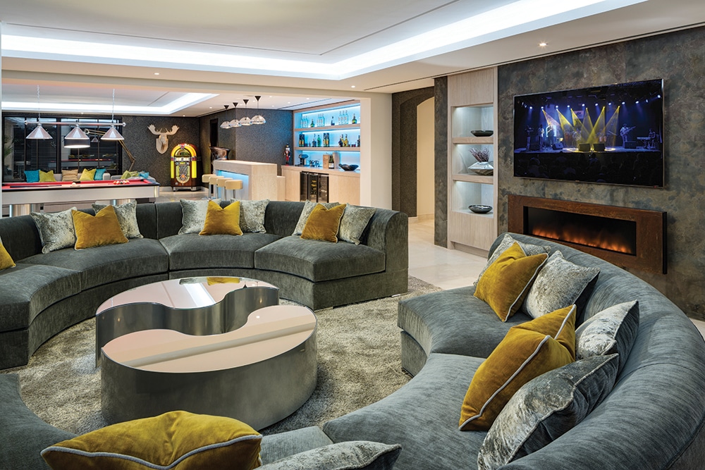 entertainment lounge modern